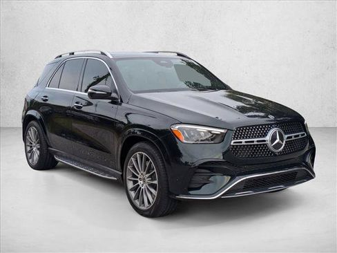 Used 2024 Mercedes-Benz GLE 450 4MATIC image 3