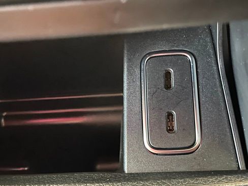 Used 2023 Mercedes-Benz GLE 450 4MATIC image 23