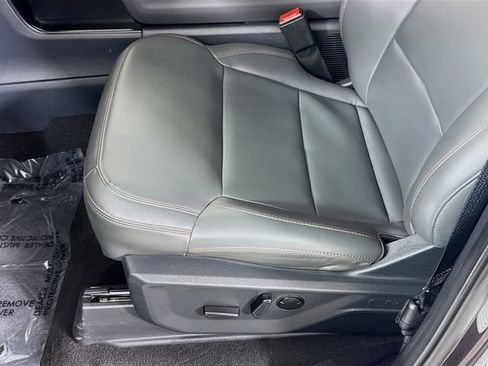 Used 2025 Ford Expedition Max Active image 19