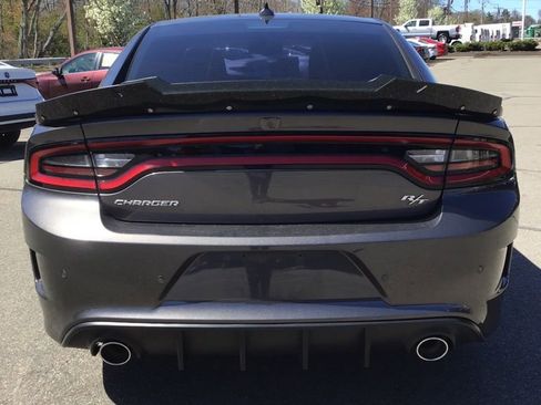 Used 2019 Dodge Charger R/T RWD image 4