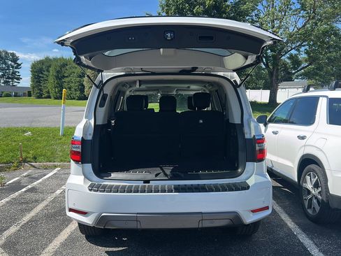Used 2021 Nissan Armada Platinum AWD/4WD image 5
