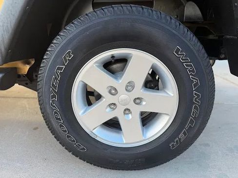 Used 2014 Jeep Wrangler Unlimited Sport w/ Quick Order Package 24S image 13