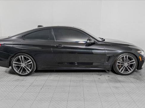 Used 2019 BMW 430i Coupe w/ M Sport Package RWD image 9