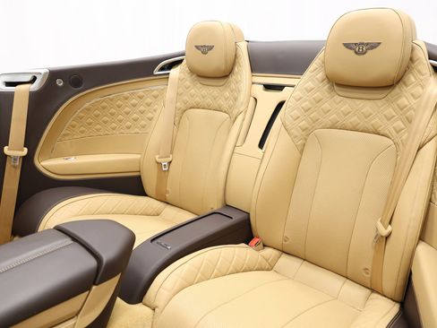 Used 2021 Bentley Continental GT AWD/4WD image 3