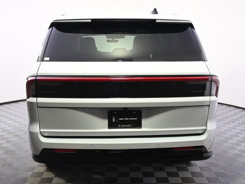 New 2025 Lincoln Navigator L Black Label image 5