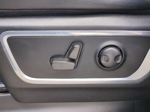 Used 2022 RAM 1500 Laramie RWD image 15