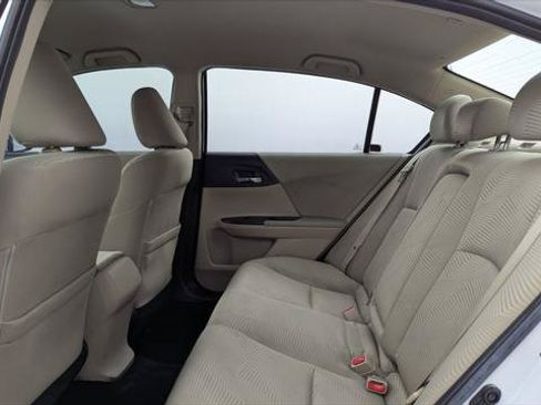 Used 2017 Honda Accord LX image 17