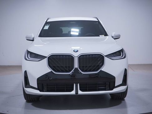 Used 2026 BMW X3 xDrive30i w/ M Sport Package AWD/4WD image 4