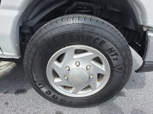 Used 2009 Ford E-250 and Econoline 250 RWD image 25