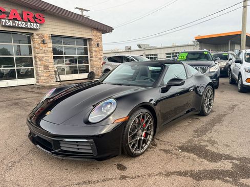 Used 2021 Porsche 911 Targa 4S w/ Premium Package AWD/4WD image 30