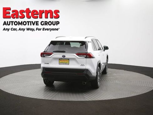 Used 2022 Toyota RAV4 XLE AWD/4WD image 38