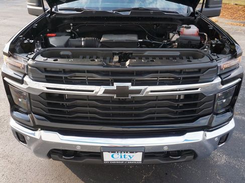 New 2025 Chevrolet Silverado 2500 LT w/ Safety Package image 26