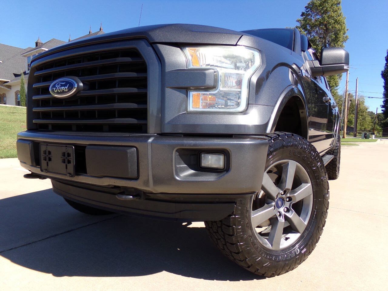Used 2016 Ford F150 XLT w/ Equipment Group 301A Mid AWD/4WD image 4