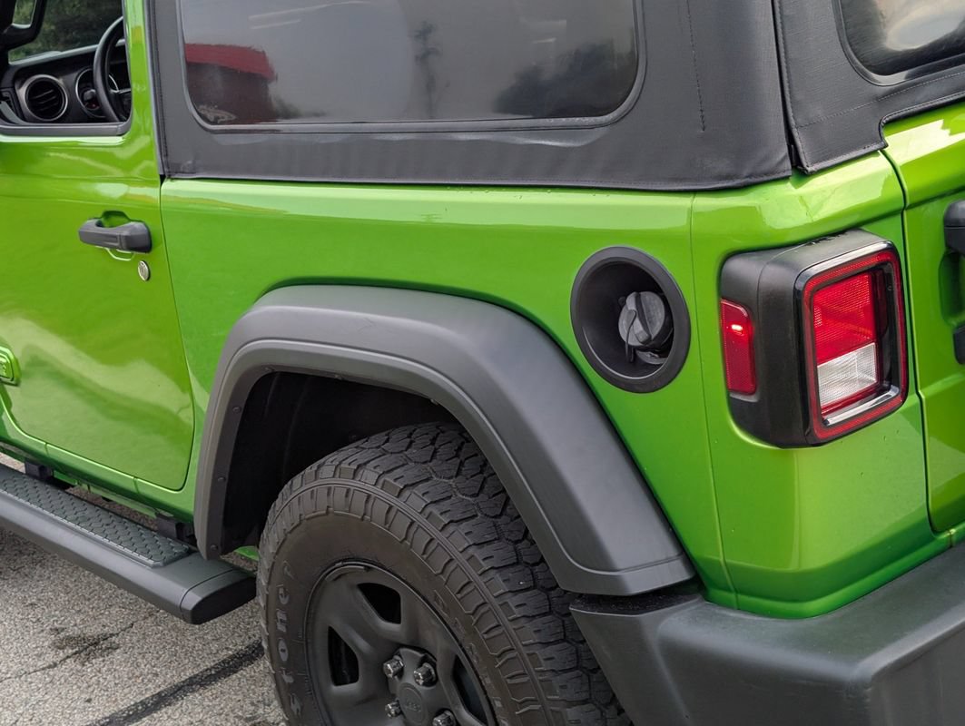 Used 2018 Jeep Wrangler Sport AWD/4WD image 32