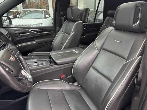 Used 2021 Cadillac Escalade Sport image 37