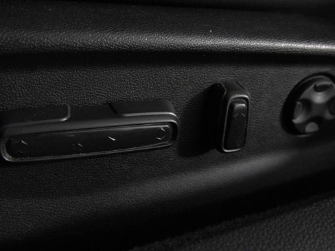 Used 2018 Honda Accord Sport image 19