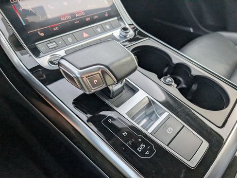Used 2022 Audi Q7 3.0T Premium Plus AWD/4WD image 22