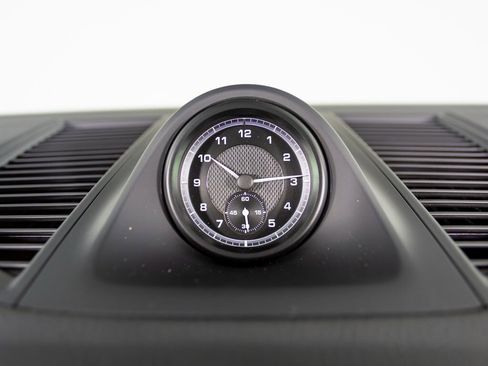 New 2026 Porsche Macan image 21