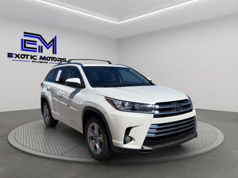 Used 2017 Toyota Highlander Limited AWD/4WD image 7