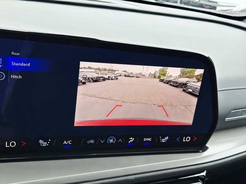 New 2026 Chevrolet Traverse LT w/ LPO, Floor Liner Package AWD/4WD image 22