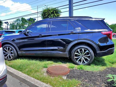 Used 2020 Ford Explorer ST w/ Premium Technology Package AWD/4WD image 4