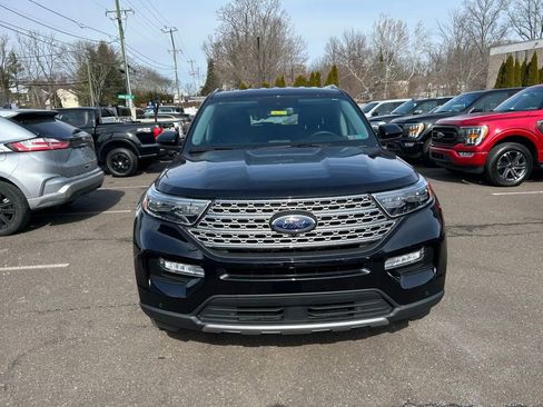 Certified 2023 Ford Explorer Limited w/ Equipment Group 301A image 2