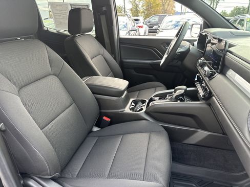 Used 2025 Chevrolet Colorado LT w/ Advanced Trailering Package image 13