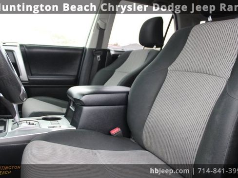 Used 2018 Toyota 4Runner SR5 image 29