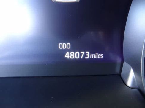 Used 2023 Toyota Highlander L image 9