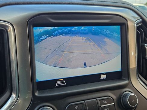 Used 2021 Chevrolet Silverado 1500 LT RWD image 14