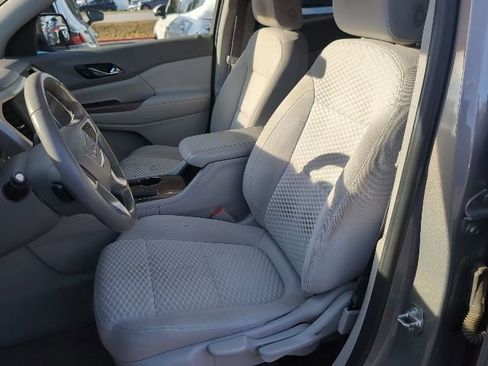 Used 2019 GMC Acadia SLE image 11