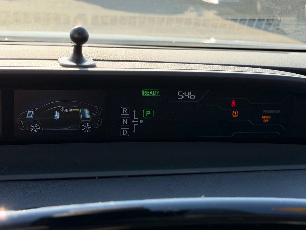 Used 2018 Toyota Prius Prime Plus FWD image 11