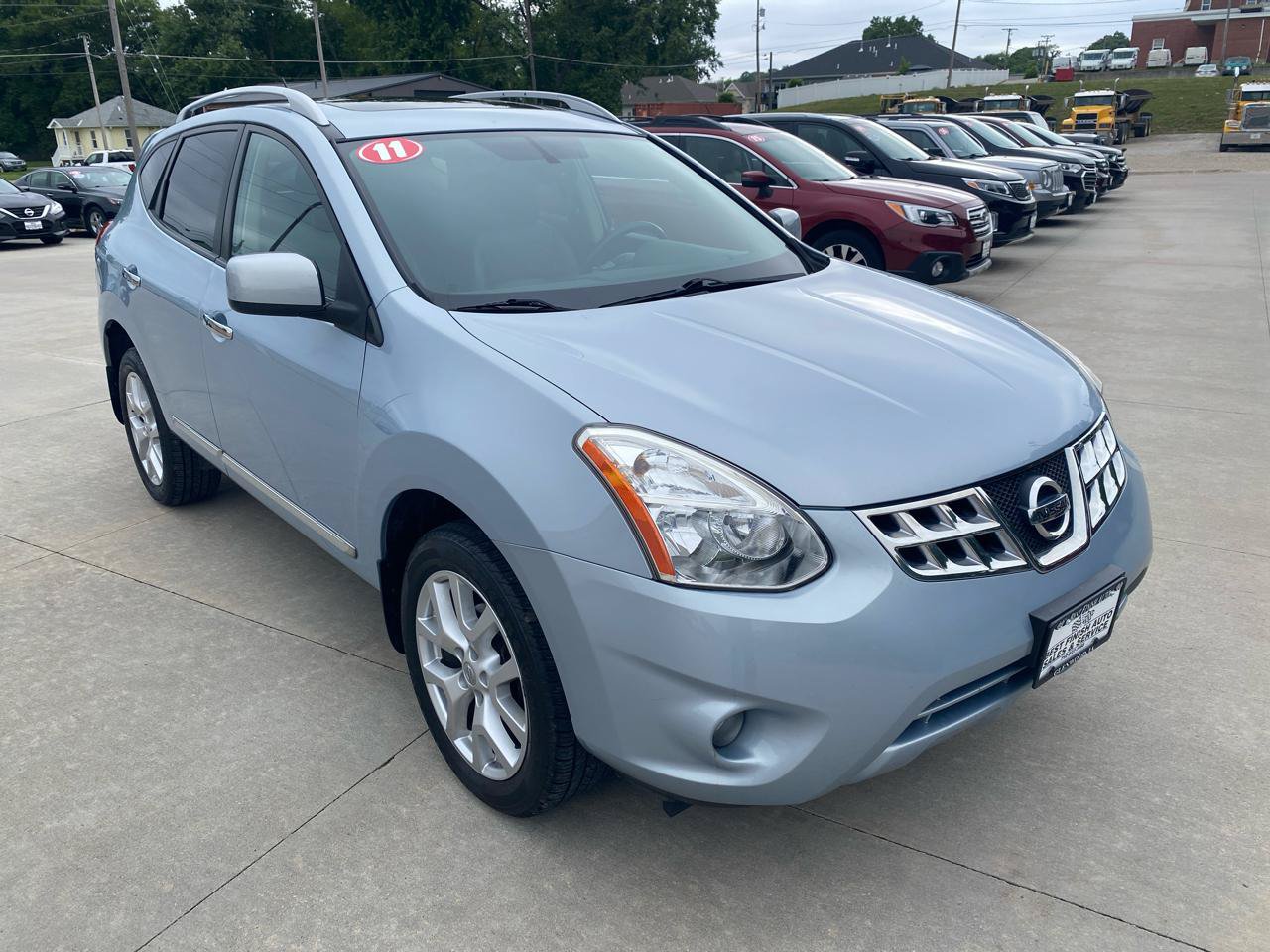Used 2011 Nissan Rogue SV w/ SL Pkg AWD/4WD image 4