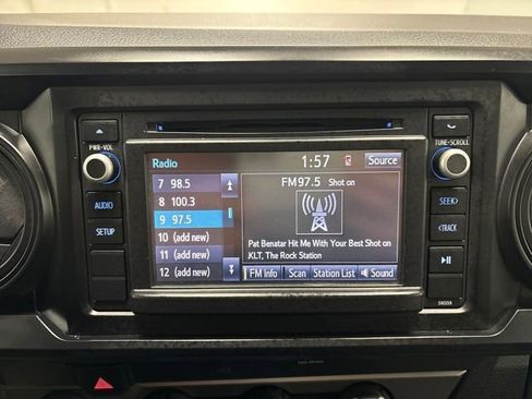 Used 2019 Toyota Tacoma SR image 32