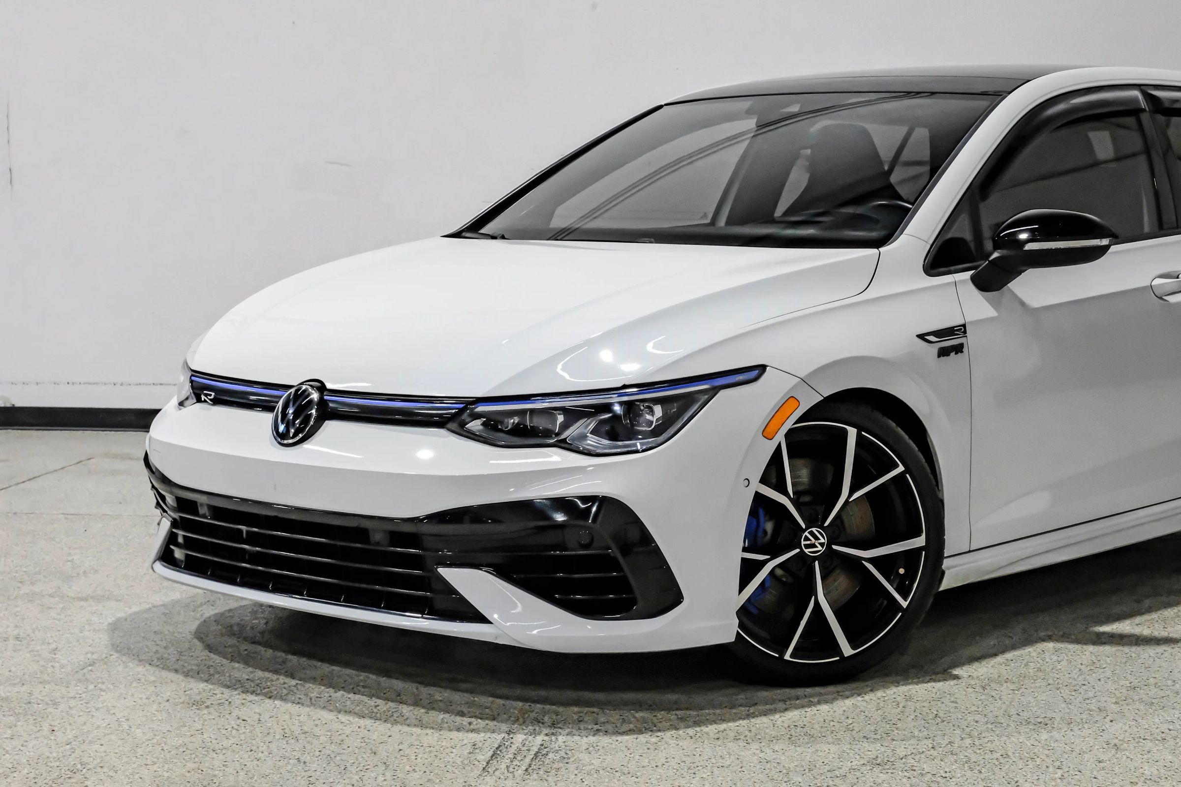 Used 2022 Volkswagen Golf R AWD/4WD image 11