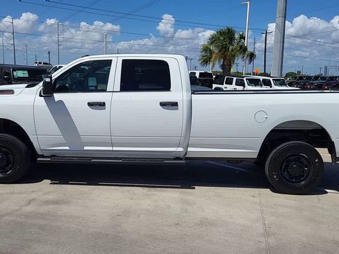 New 2026 RAM 2500 Tradesman AWD/4WD image 5