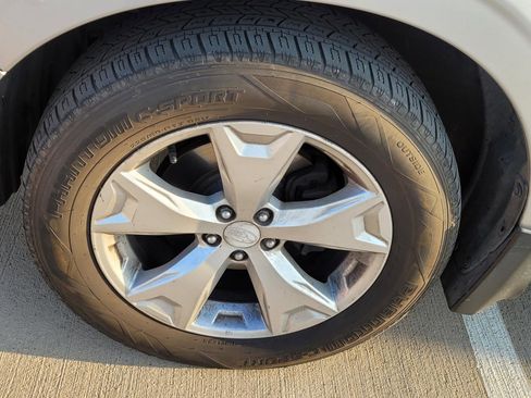 Used 2015 Subaru Forester 2.5i Limited image 2