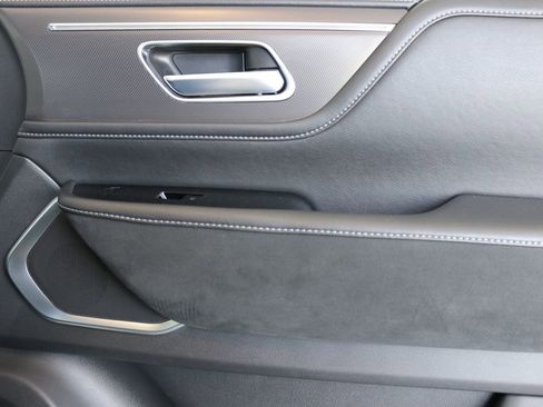 Certified 2025 INFINITI QX80 Luxe image 39