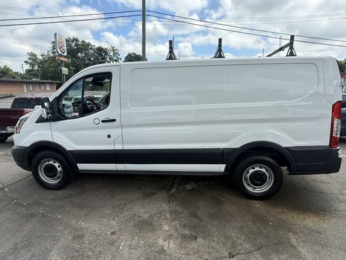 Used 2018 Ford Transit 150 130 Low Roof RWD image 5