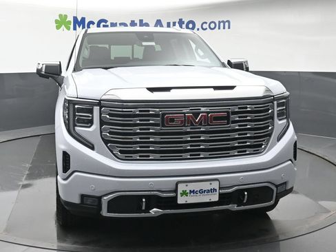 Used 2026 GMC Sierra 1500 Denali w/ Technology Package AWD/4WD image 5