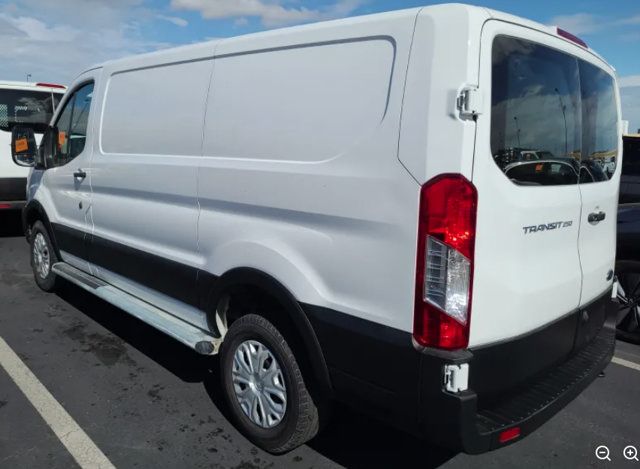 Used 2025 Ford Transit 250 Low Roof w/ Exterior Upgrade Package RWD image 4