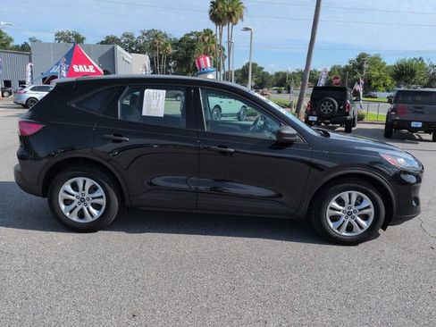 Used 2022 Ford Escape S FWD image 3