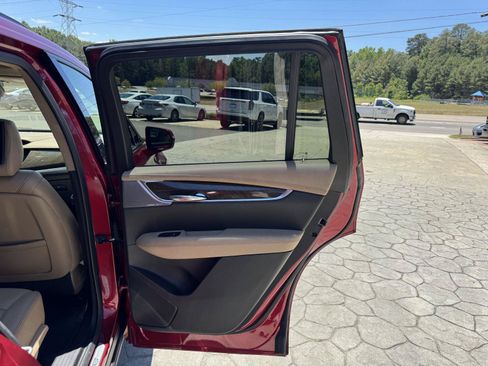 Used 2020 Cadillac XT6 Sport w/ Platinum Package AWD/4WD image 19