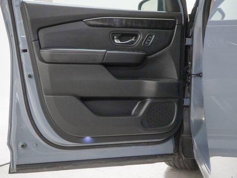 Used 2023 Honda Pilot Elite image 19