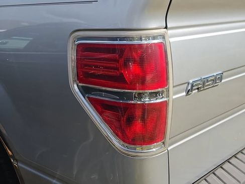 Used 2014 Ford F150 XLT w/ XLT Chrome Package RWD image 10