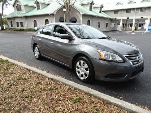 Used 2015 Nissan Sentra S image 6