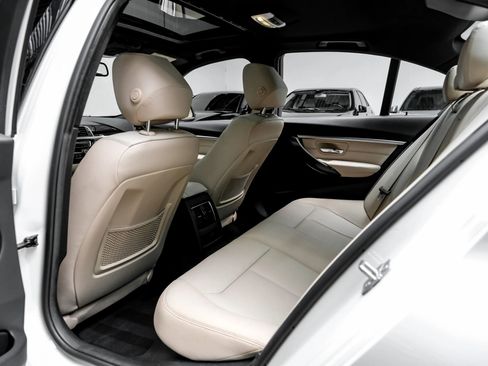 Used 2017 BMW 330i Sedan image 38