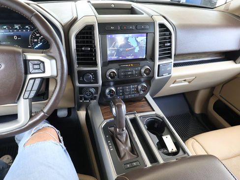 Used 2020 Ford F150 Lariat w/ Equipment Group 502A Luxury AWD/4WD image 46