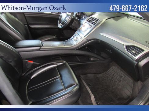 Used 2019 Lincoln MKZ Premiere image 25