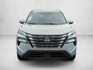 Used 2024 Nissan Rogue SV FWD video 2